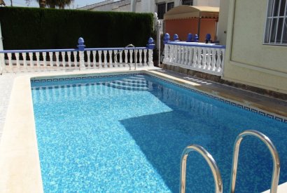 Вторичная недвижимость - Дом - Torrevieja - La Siesta - El Salado - Torreta