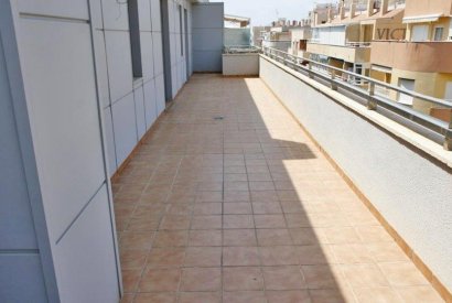 Вторичная недвижимость - Квартира на последнем этажe - Torrevieja - Centro Ciudad