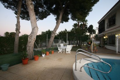 Sale - Villa - Torrevieja - Los Balcones