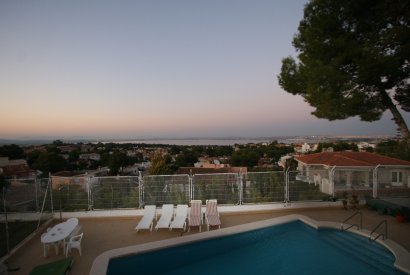 Sale - Villa - Torrevieja - Los Balcones