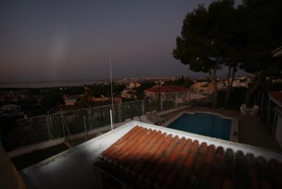 Sale - Villa - Torrevieja - Los Balcones