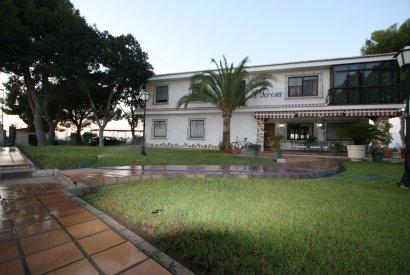 Sale - Villa - Torrevieja - Los Balcones