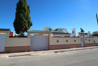 Sale - Villa - Torrevieja - La Siesta - El Salado - Torreta