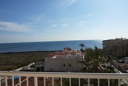 Вторичная недвижимость - квартира - Torrevieja - Punta Prima