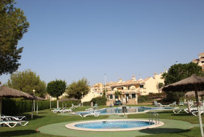 Вторичная недвижимость - квартира - Orihuela costa - Dehesa de Campoamor