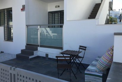 Вторичная недвижимость - квартира - Torrevieja - Punta Prima