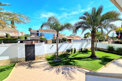 Вторичная недвижимость - Вилла класса люкс - Orihuela costa - Dehesa de Campoamor