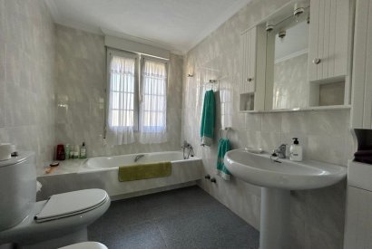 Sale - Villa - Orihuela costa - Cabo Roig