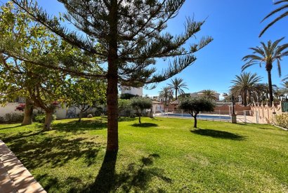 Sale - Villa - Orihuela costa - Cabo Roig