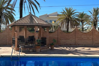 Sale - Villa - Orihuela costa - Cabo Roig