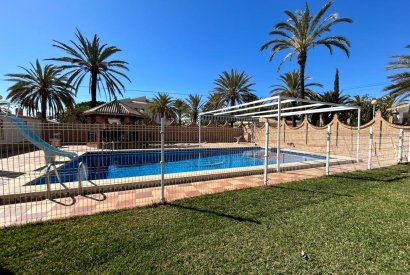 Sale - Villa - Orihuela costa - Cabo Roig