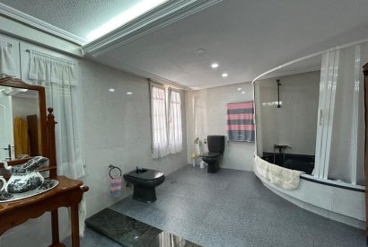 Sale - Villa - Orihuela costa - Cabo Roig