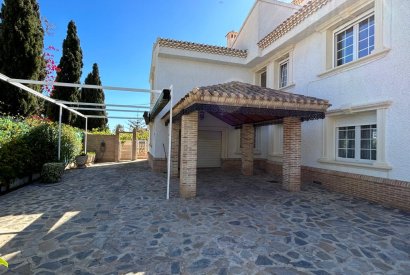 Sale - Villa - Orihuela costa - Cabo Roig