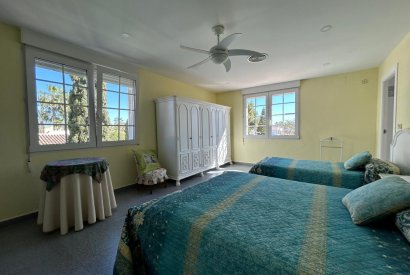 Sale - Villa - Orihuela costa - Cabo Roig