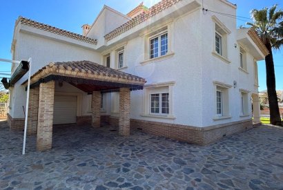 Sale - Villa - Orihuela costa - Cabo Roig