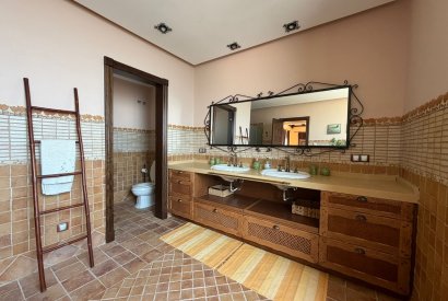 Sale - Villa of luxury - Cabo Roig