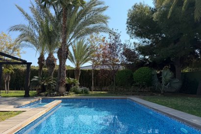 Sale - Villa of luxury - Cabo Roig