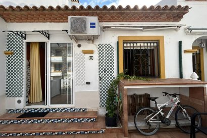 Вторичная недвижимость - Двухквартирный дом - Orihuela costa - Villamartín Golf Resort
