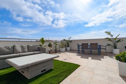 Вторичная недвижимость - Квартира на последнем этажe - Orihuela costa - La Zenia