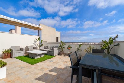 Вторичная недвижимость - Квартира на последнем этажe - Orihuela costa - La Zenia