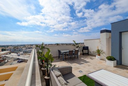 Вторичная недвижимость - Квартира на последнем этажe - Orihuela costa - La Zenia