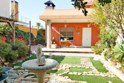 Sale - Villa - Torrevieja - Los Balcones