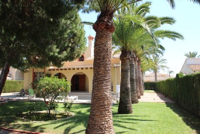 Sale - Villa - Orihuela costa - Cabo Roig