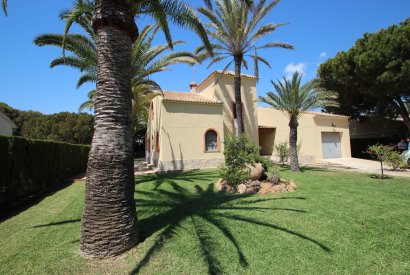 Sale - Villa - Orihuela costa - Cabo Roig
