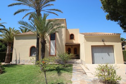Sale - Villa - Orihuela costa - Cabo Roig