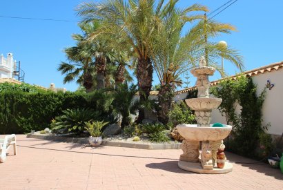 Sale - Villa - Orihuela costa - Cabo Roig