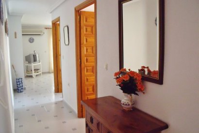 Вторичная недвижимость - квартира - Torrevieja - La Mata