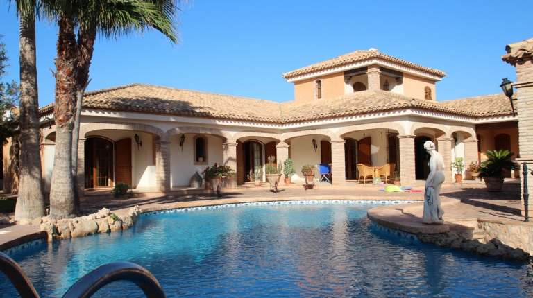 Villa - Sale - Orihuela costa - Cabo Roig